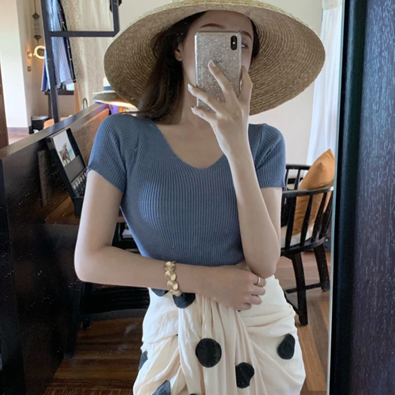 

2023 Basic V-neck Solid Thin Summer Pullover Women Female Knitted Ribbed Sweater Slim Short Sleeve Bodycon Sweater