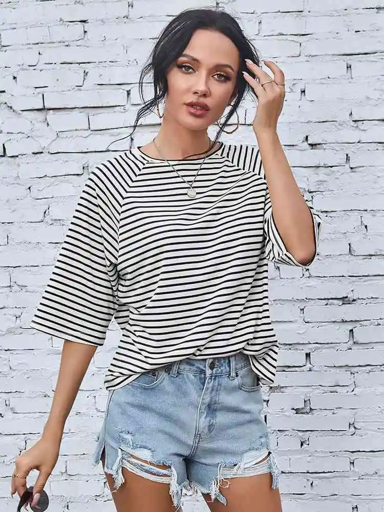 

Harajuku Summer Striped T Shirt Women Short Sleeve T-Shirt Loose Korean Fashion Tee Shirts Ladies O Neck Top Blouse Streetwear