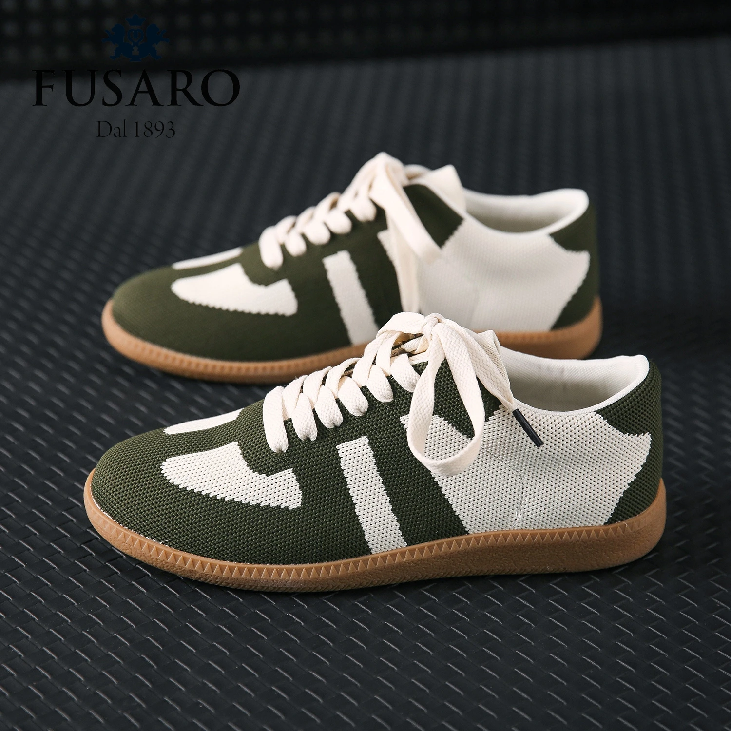 FUSARO women's Lightweight Fashion Sneakers Breathable Mesh Flat Casual Sneakers Outdoor Sports Tennis Walking Shoe 2023