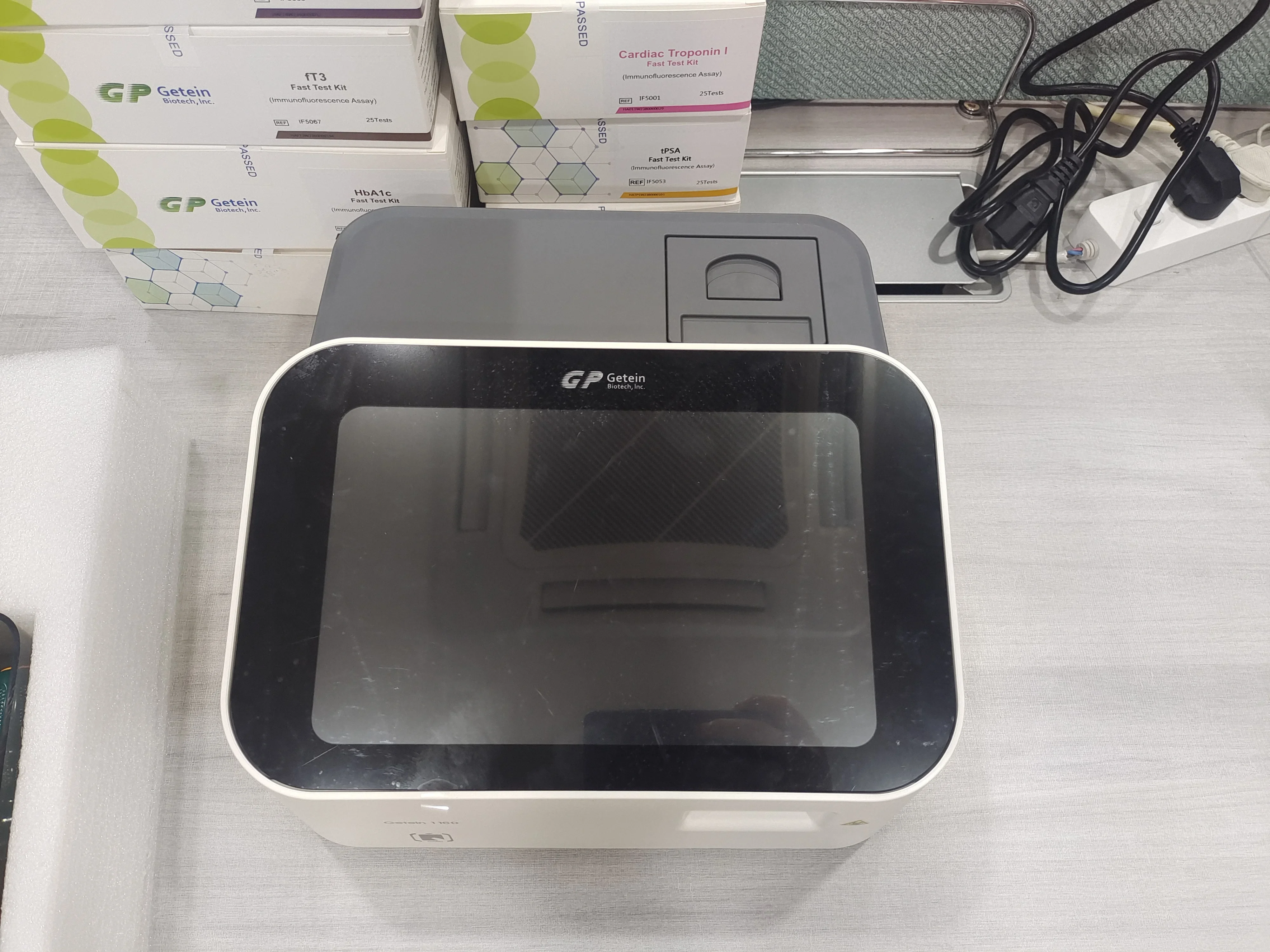 Флуоресцентный анализатор иммуноанализа Getein 1160 POCT HbA1c FT3 комплекты для быстрого