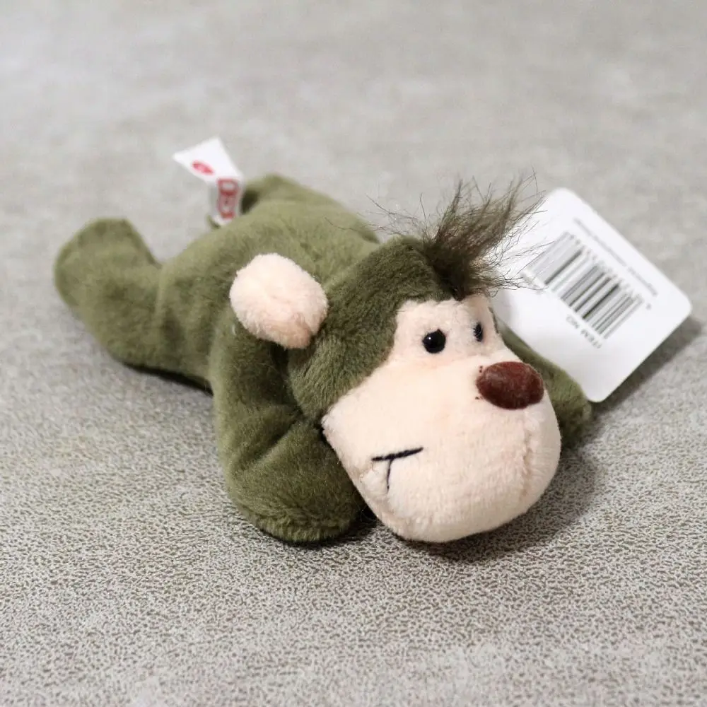 

Плюшевый магнит на холодильник