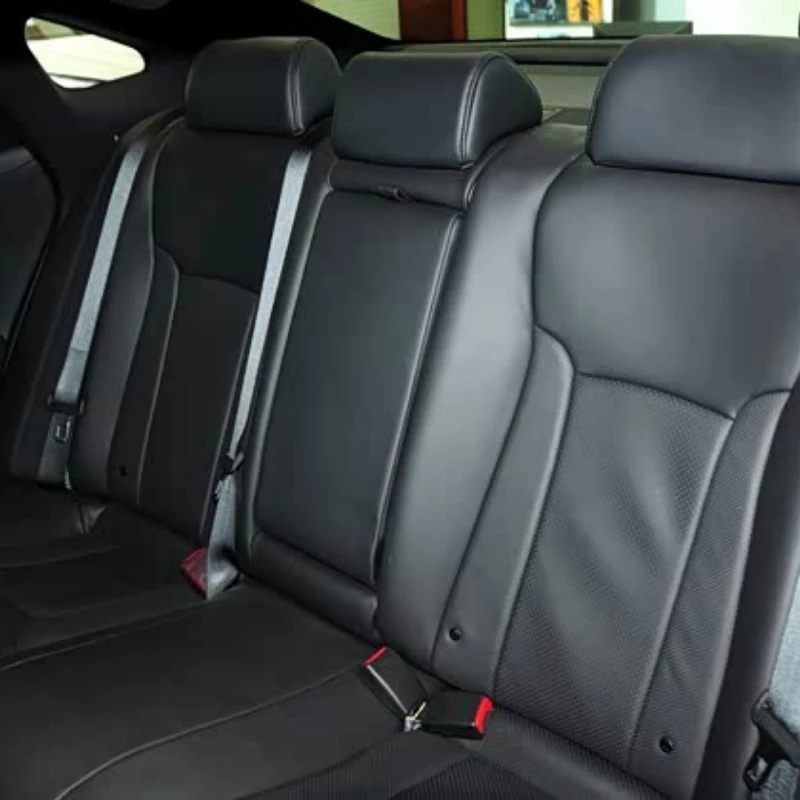 Фото Подходит для Hyundai Azera 2011-2013. Чехлы на сиденья из веганской кожи для 5 передних сидений. №3