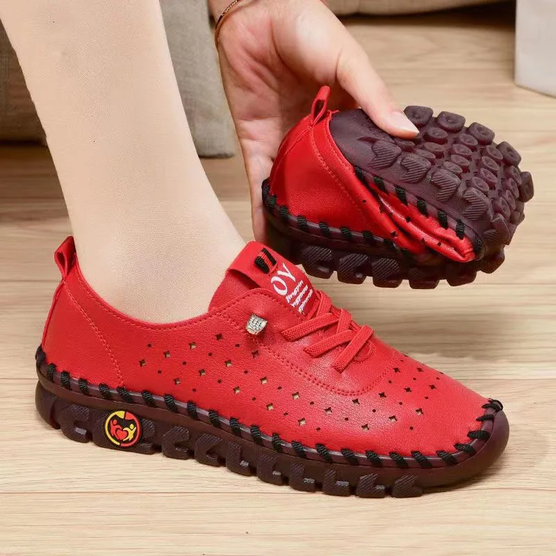 New Flat Sole Single Shoes Large Size Hand Sewn Cow Tendon Soft Sole Mom's Shoes Casual Breathable Hollow Hole Doudou Shoes
