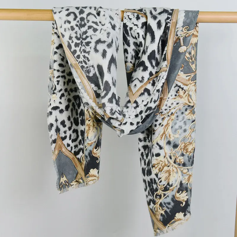 

Winter Latest Women's Printed Pattern Wool Scarf Wool Pashmina Scarf Shawl Fashion Trend Scarf Hot Luxury Item