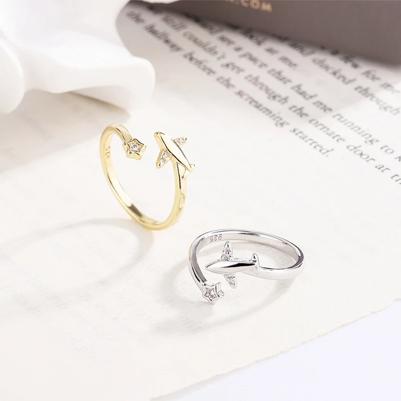 

Sole Memory Zircon Zircon Pentagram Aircraft Silver Color Resizable Opening Ring For Women Luxury Jewelry SRI1083
