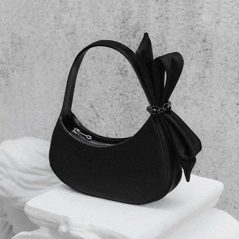 Black Women Underarm Bag 2022 New Autumn Winter Solid All-Match Bow Half Moon Bags Fashion High Grade Textured Female Handbag