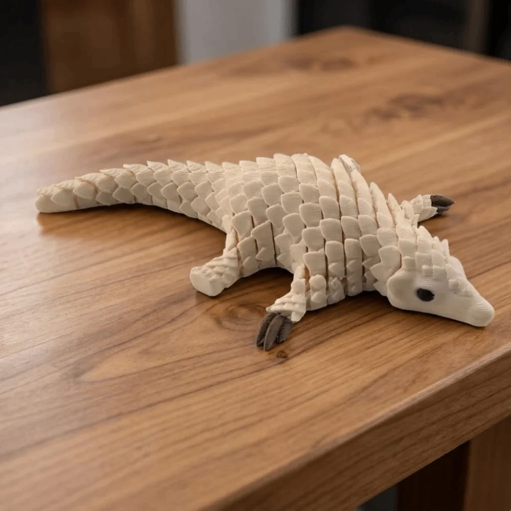 Фото Креативная 3D-печатная фигурка панголина: реалистичная, прочная, подвижная, гибкая, декоративная №2