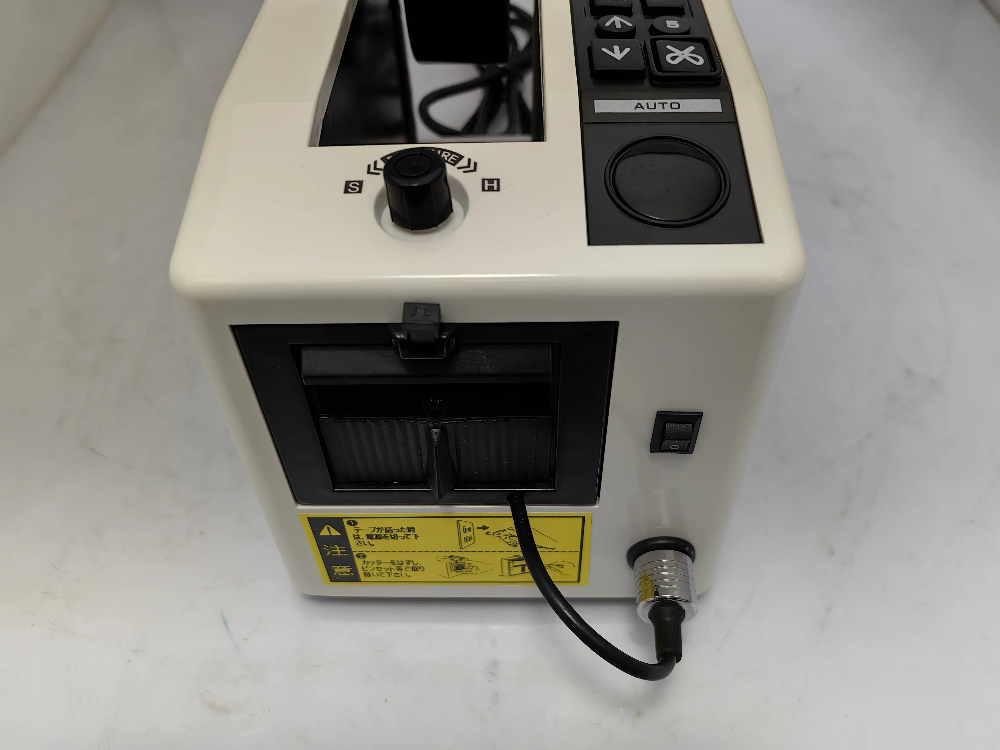 Автоматический станок для резки ленты FUM M-1000S автоматический резак двусторонней