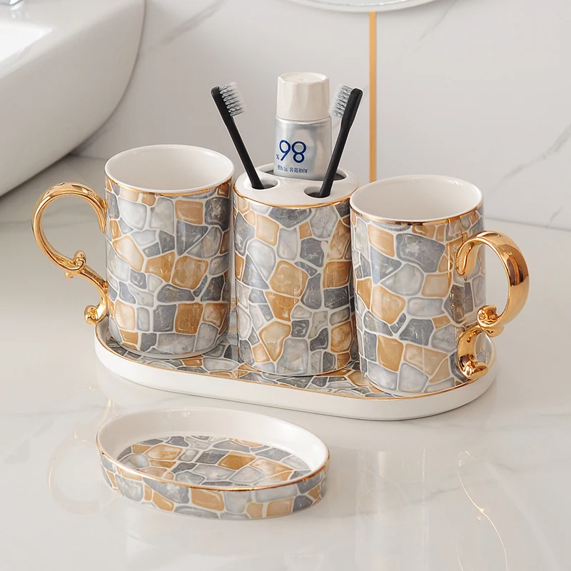 

Светильник кие роскошные принадлежности для ванной комнаты, чашка для полоскания рта, бутылка для лосьона, держатель для зубной щетки, ванн...