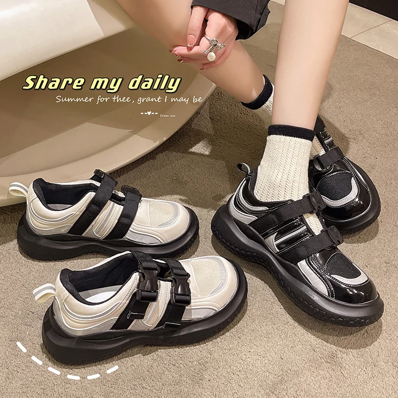 

Кроссовки женские из сетчатого материала, на шнуровке, на плоской подошве