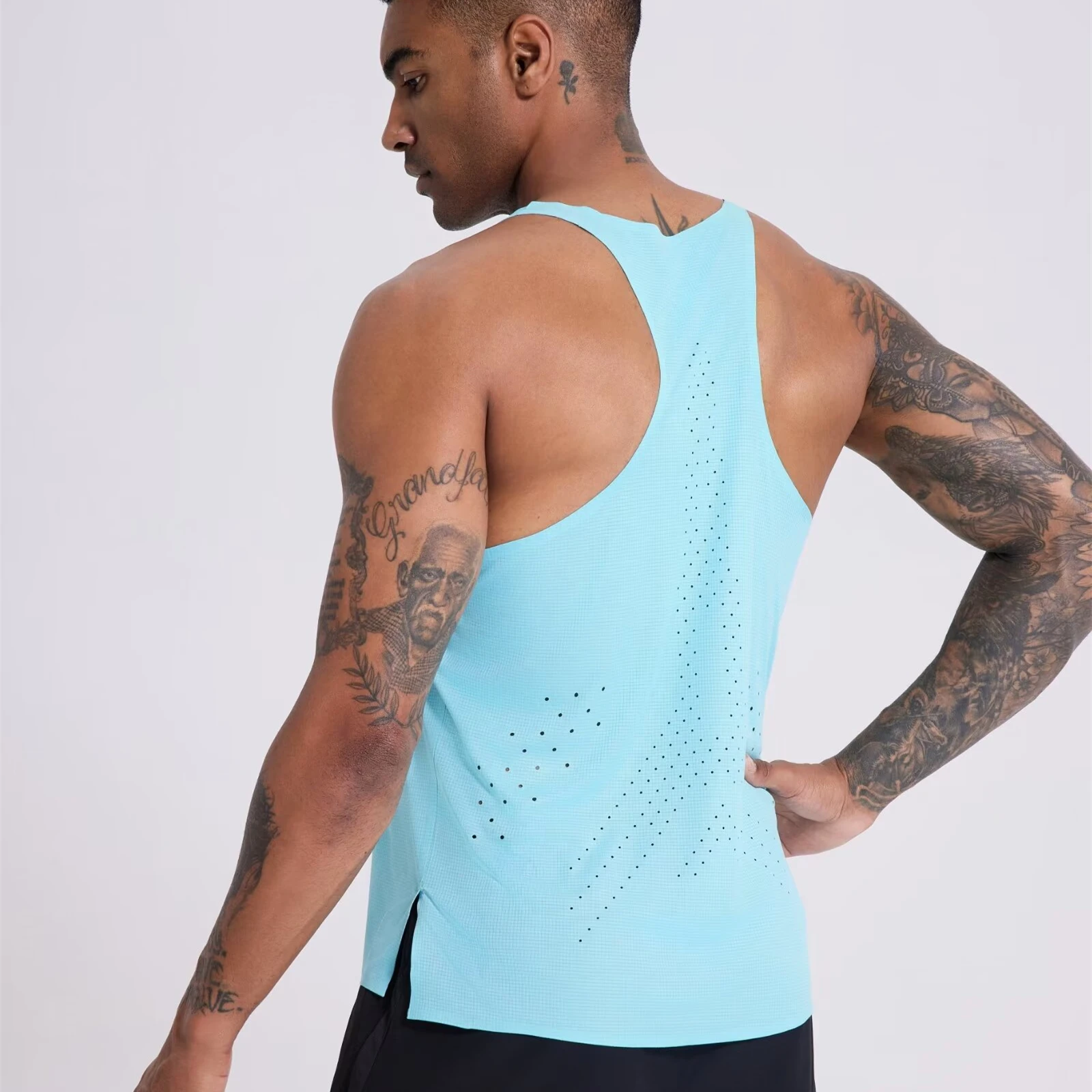 Майка для занятий спортом без рукавов