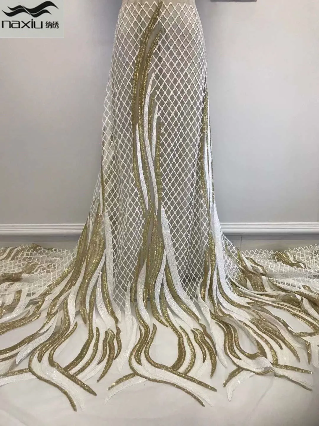 

Madison White African Sequence Tulle Lace Fabric 2022 French Luxury Embroidery Mesh Sequin Lace Fabric 5 Yards For Party Wedding