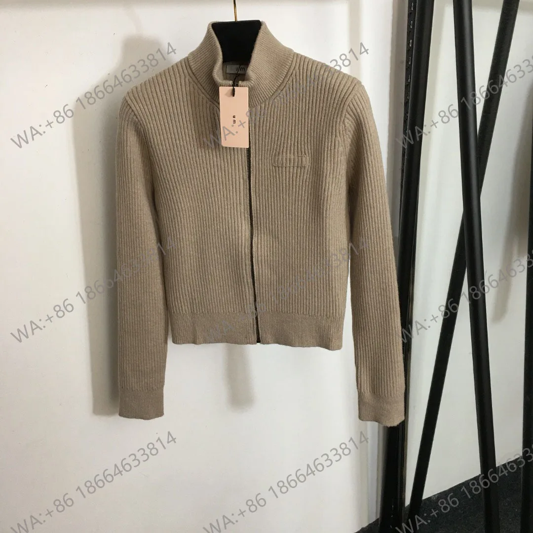 

Женский трикотажный кардиган с вышивкой, роскошный облегающий кардиган в полоску, с воротником-стойкой и длинным рукавом, на молнии, MU1326545890, новинка 20236834