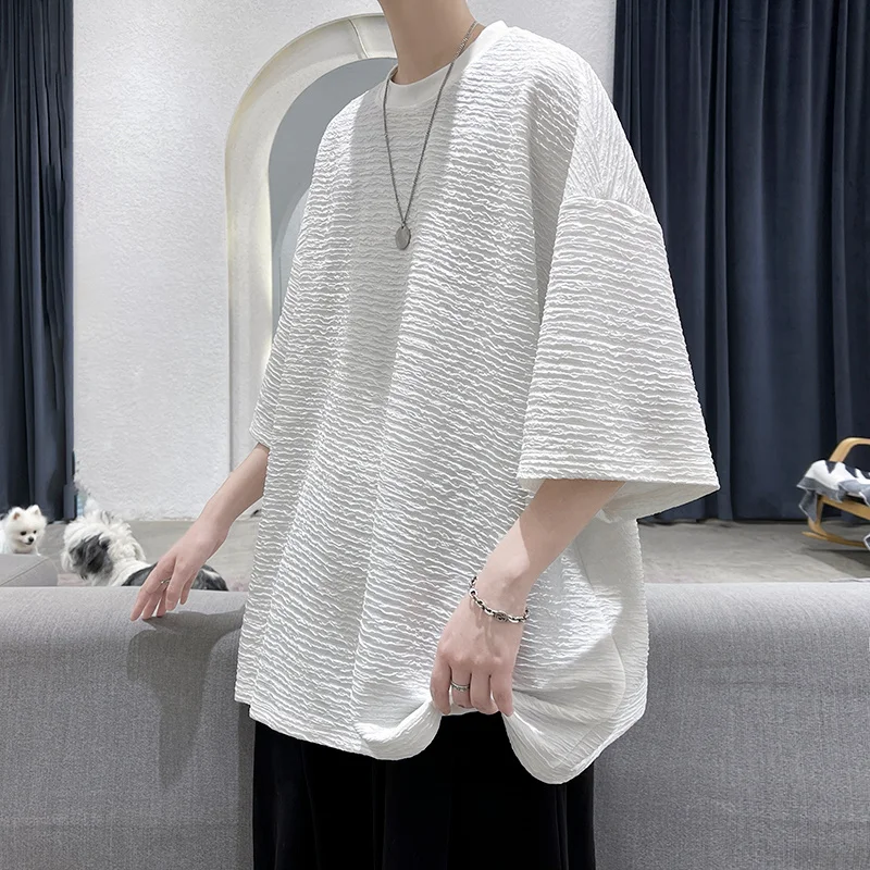 

Summer Short Sleeve T-shirt Men Fashion Oversized Ice Silk T Shirt Men Streetwear Hip Hop Loose Pleated Tshirt Mens Top M-2XL