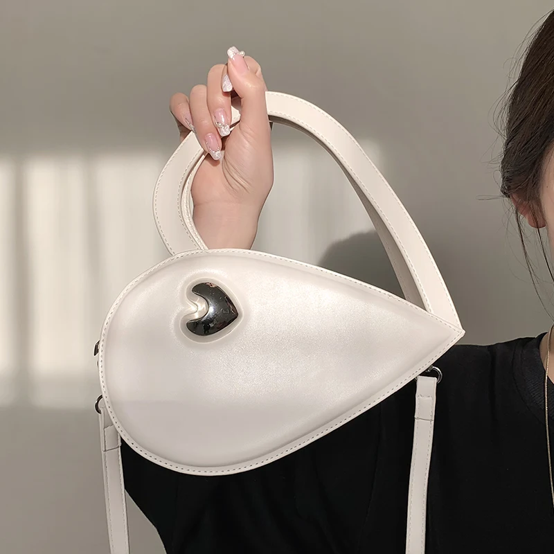 Wild Popularity Handbags Heart Shape Creative Women's Bag 2022 Trend Advanced New Summer Women's Bag Fashion Messenger Bag  A03