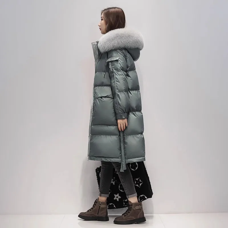 Женский пуховик с капюшоном длинная теплая парка на белом утином пуху воротником