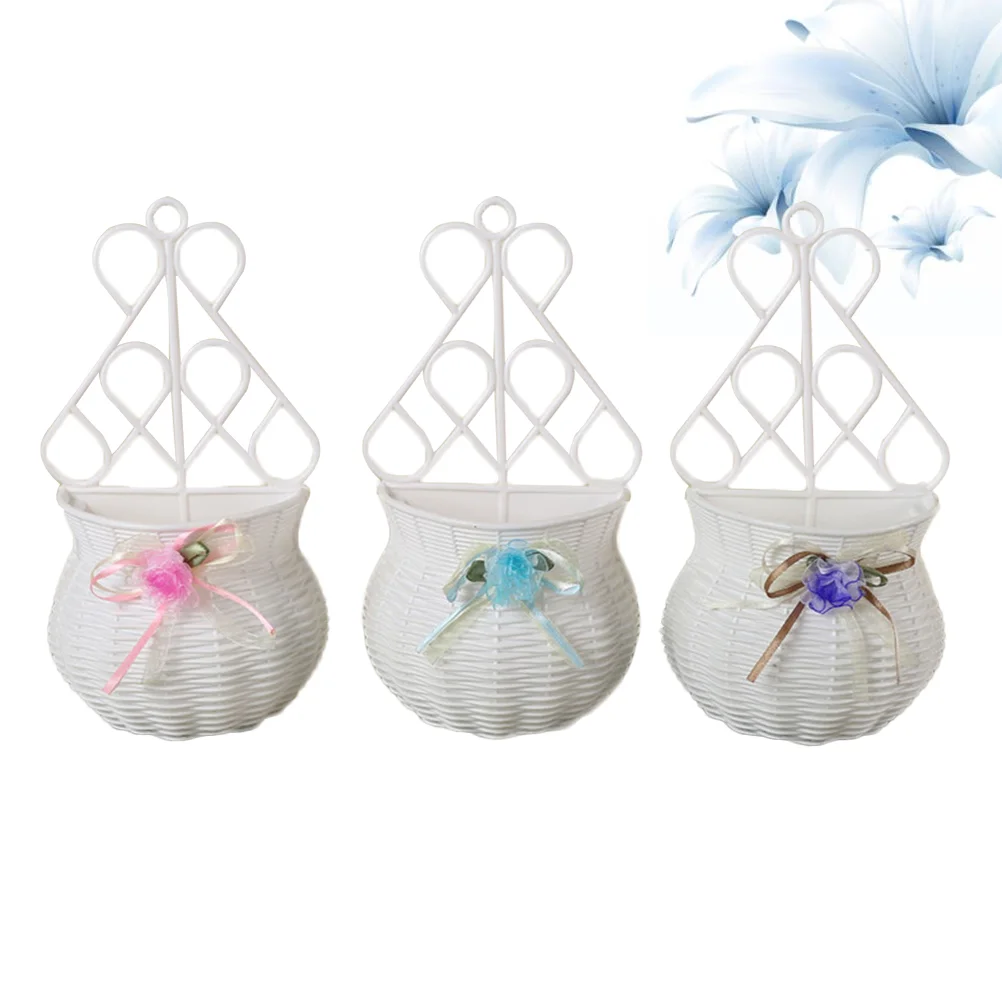 

Plastic Flower Basket Wall Hanging Tea Shop Wall Garden Decoration Three-dimensional Wall Pendant (Random Color)