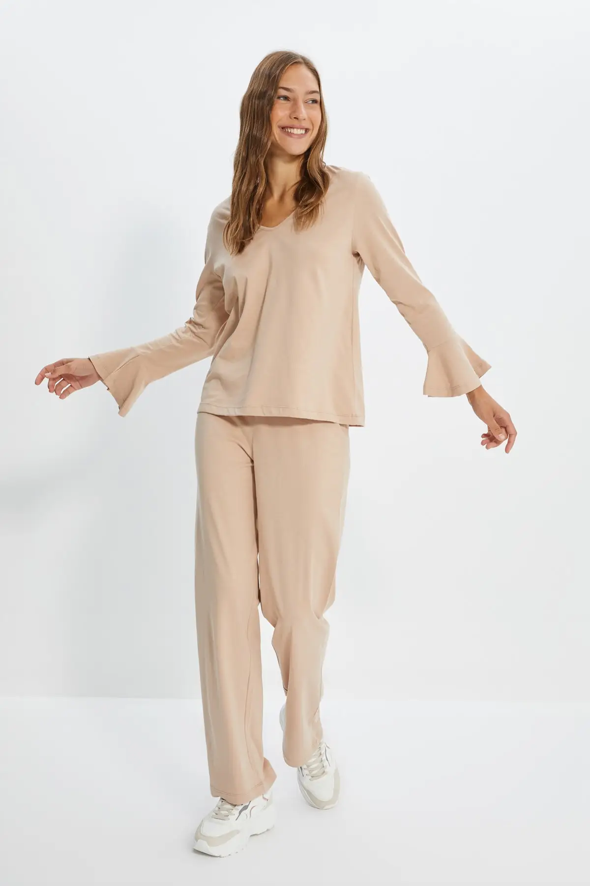 

Trendyol Sleeve Detail Knitted Pajamas Set THMAW22PT0268