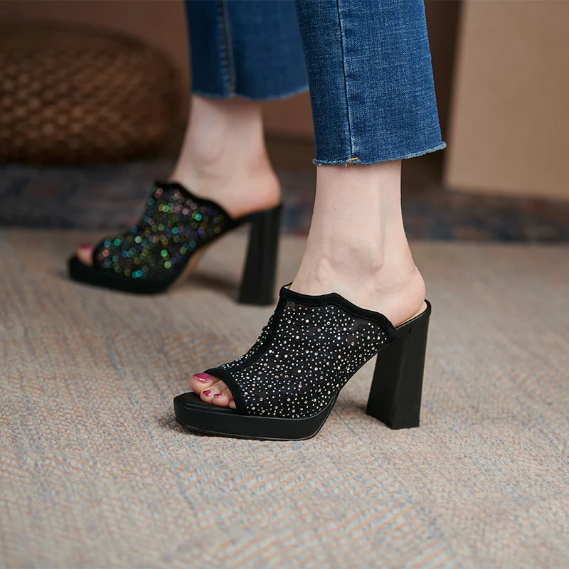 Женские туфли с вышивкой в стиле ретро повседневные без задника заостренный