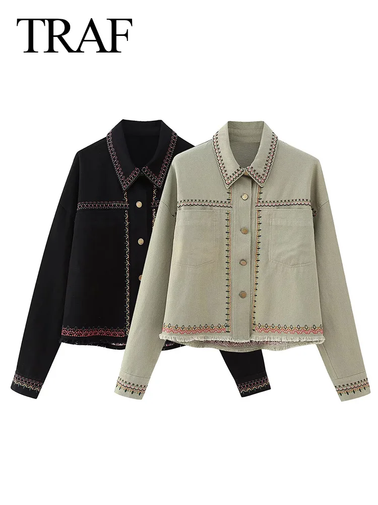 

Женская укороченная куртка на пуговицах, с длинным рукавом и вышивкой