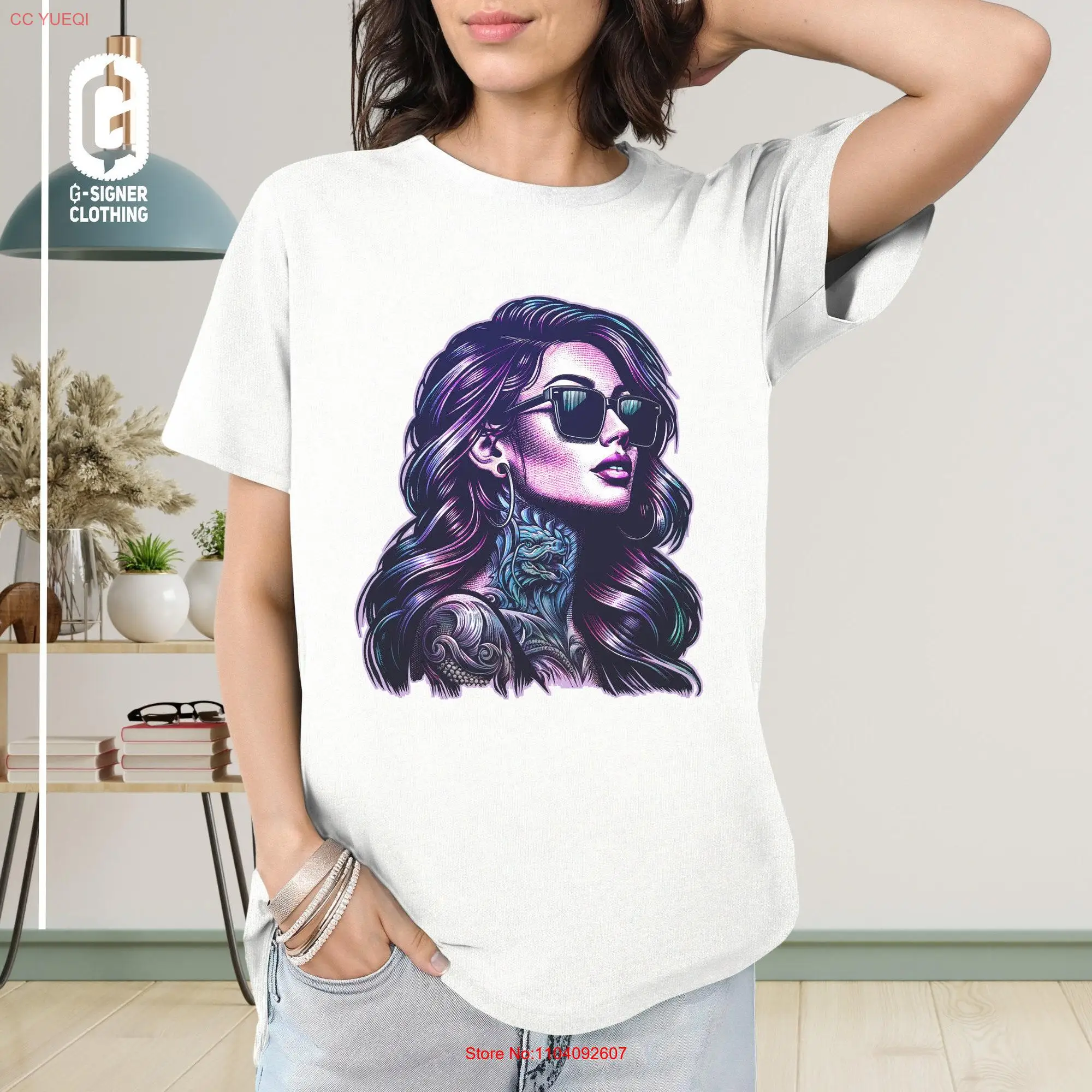 Женская футболка с красочным портретом солнцезащитных очков и татуировками