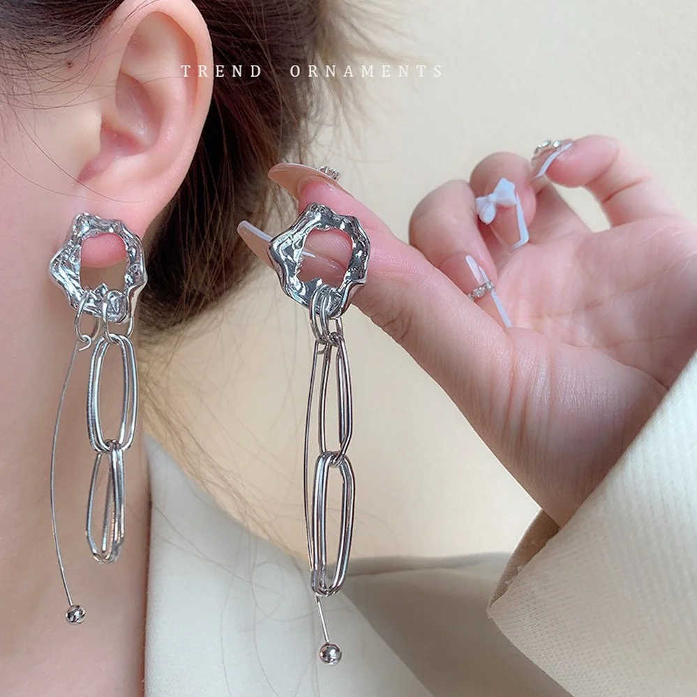 

Personality Metal Chain Ear Studs for Women Irregular Long Drop Earrings Nightclub Babes Charm Girl Trend Ear Hook Jewelry Gifts