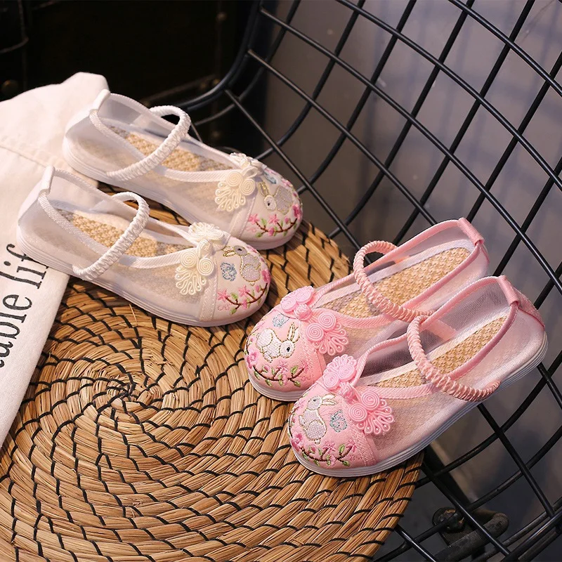 

Children Mesh Shoes 2022 Spring Summer Hanfu Sandals Rabbit Embroidered Shoes Student Girls Old Beijing Cloth Shoes Breathable