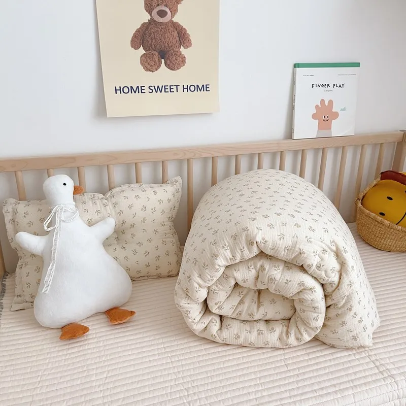 

Детское осенне-зимнее стеганое одеяло в стиле Ins, детское Хлопковое одеяло с цветочным рисунком, детское утепленное одеяло из соевого волокна, теплое стеганое одеяло