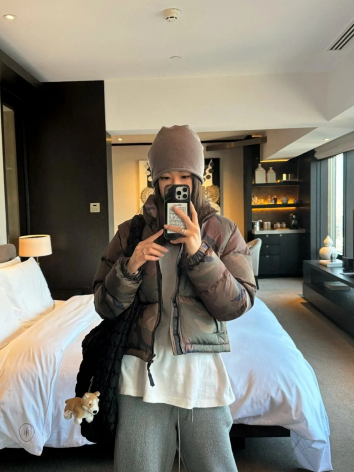 Модный брендовый ретро армейский зеленый камуфляжный короткий пуховик женский