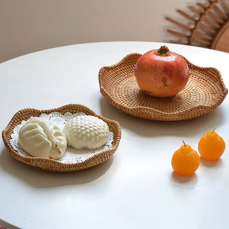 

Pastoral Style Home Tableware Rattan Handmade Weaving Basket Fruit Cake Snack Table Storage Plate Shooting Props Home Decoration