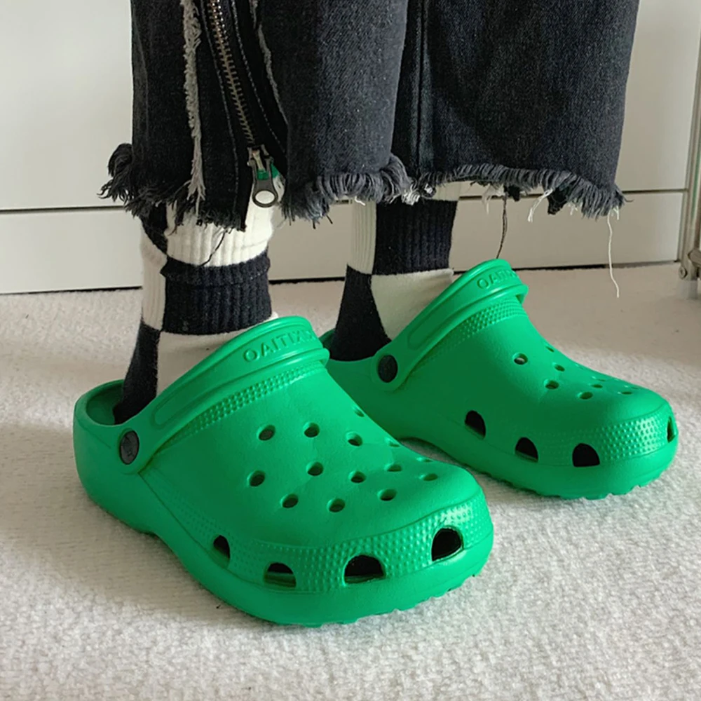 Summer Women Slippers Hole Shoes Simple Solid Color Soft EVA Clogs Casual Beach Slides Men Flip-Flops Flat Non-slip Nurse Sandal