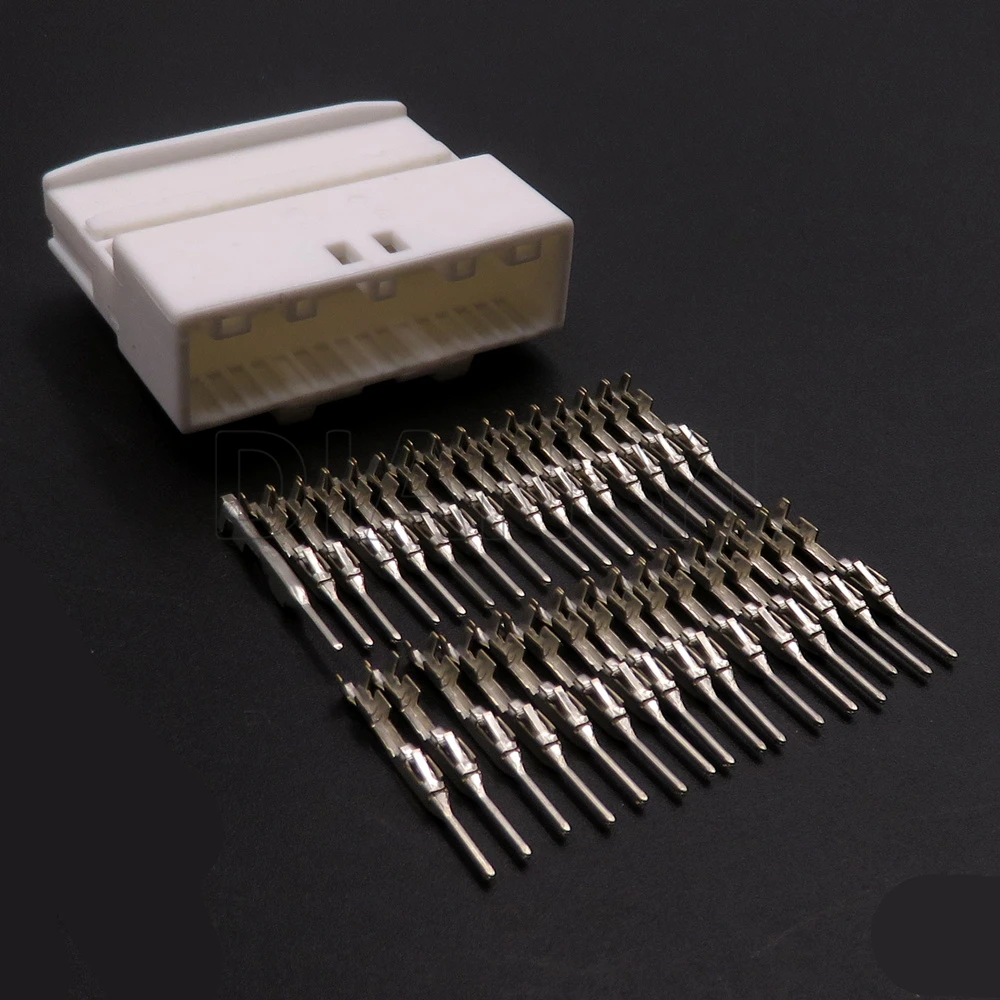 

1 комплект 32 Way 1612268-1 Автомобильная розетка, хост-навигация, инструмент, электрический разъем для Toyota 1318747-1 1473799-1