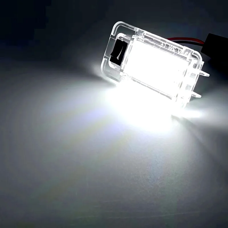 1 Шт. Светодиодный Фонарь Багажника Для Toyota RAV4 Prius Siena Lexus CT200h RX350 NX300h Scion TC-лампа