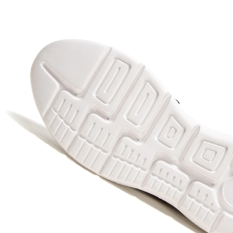 Woman's CHCH Sneakers Black Breathable Mesh Tennis Shoes Protective Ankle Running Shoes Classic Lace Up Sneakers Free Shipping