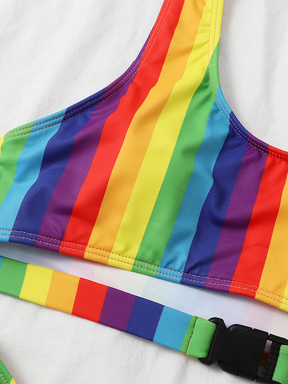 Сексуальное разноцветное нижнее белье в радужную полоску бикини с высоким