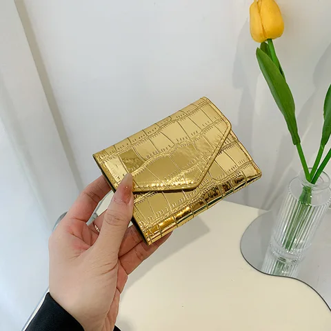 Кошелек для монет с отделениями для карт