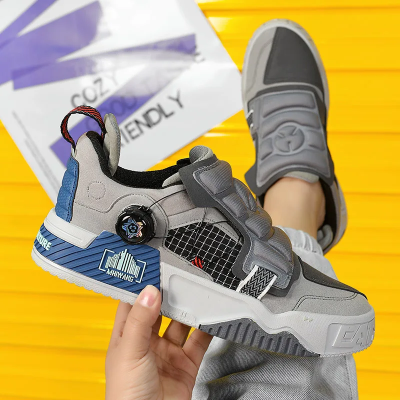 Fashion Skateboarding Shoes Men Walking Sports Shoes Brand Design Sneakers Men Leather Parkour Leisure Sneakers Male Zapatillas