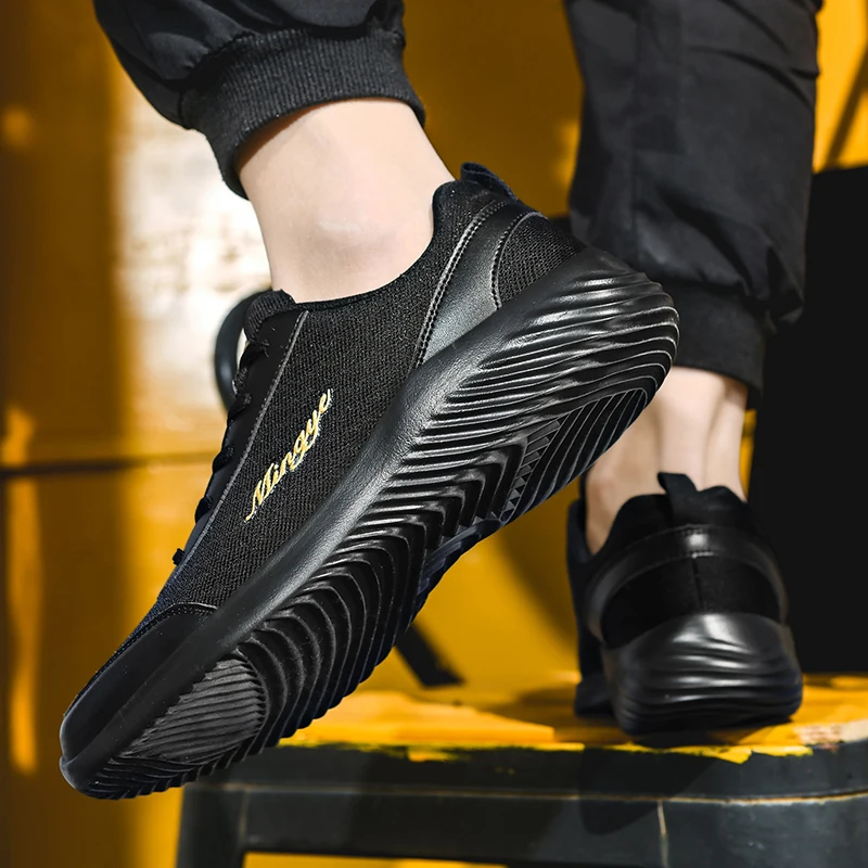 New Fashion Casual 2022 Men's Running Shoes Breathable Leather Comfortable Sneakers Men Outdoor Light Walking Men's Shoes Black