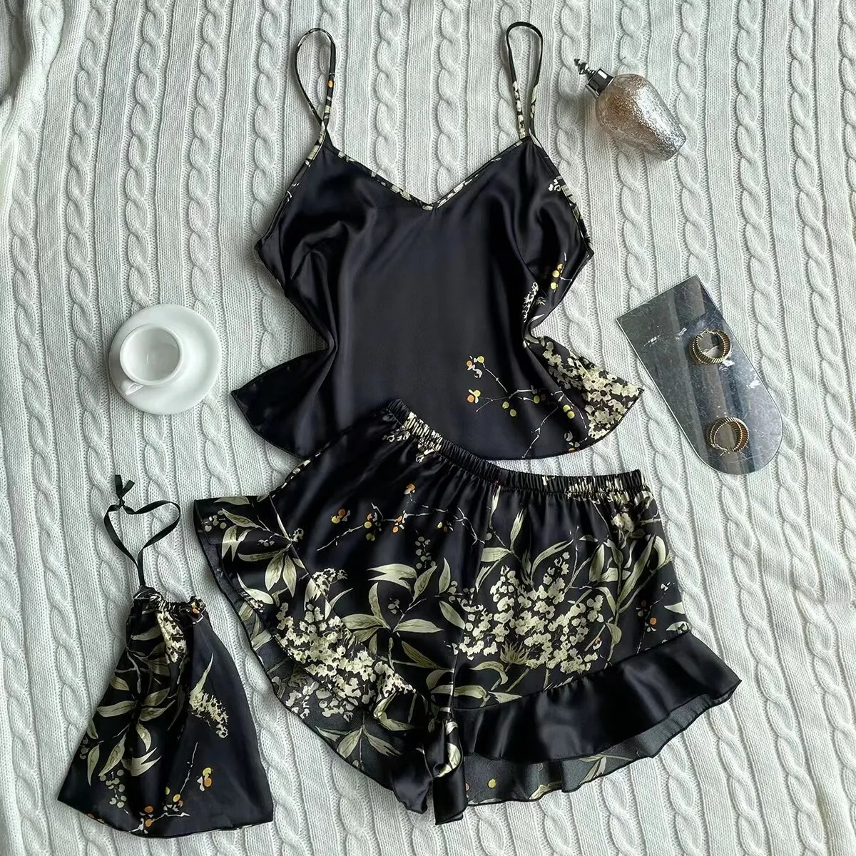 

Women Sexy Pajamas Sleepwear Pajama Set Nightgowns Camisole Shorts NightclothesBlack Green Champagne M L XL Summer Smooth Soft