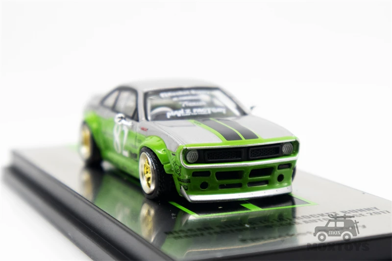 Модель автомобиля INNO64 1:64 NISSAN SILVIA S14 Rocket Bunny Manz