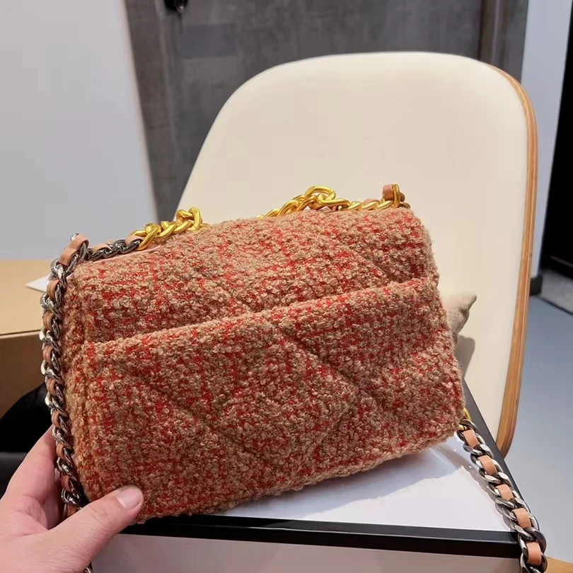 

2022 summer luxury fashion diamond tweed gold lock ladies shoulder bag designer classic gradient chain bag women's messenger bag