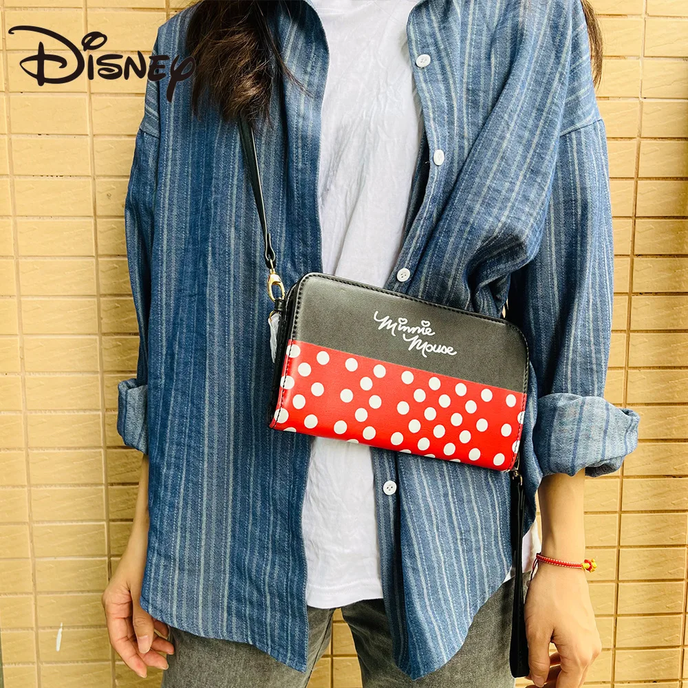 

Сумка-мессенджер на одно плечо с изображением Микки Мауса и Минни