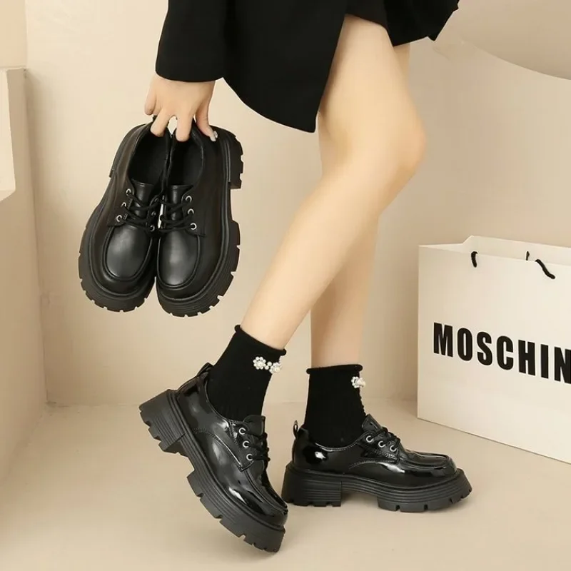 Мокасины женские кожаные на платформе удобные лоферы Вулканизированная подошва