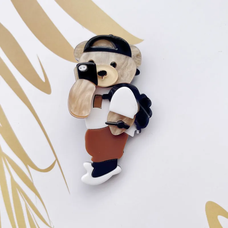 

Dmari New Arrival Women Brooch Korean Fashion Lapel Pin Cute Arcrylic Boy Bear Badge Luxury Jewelry 2022