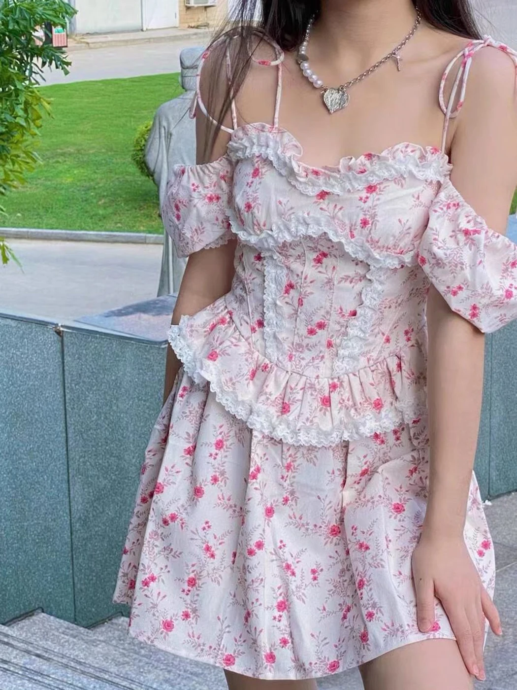 

Lace Patchwork Vintage Sweet Mini Dress Women Ruffle Hem Off Shoulder Lace-up Casual Vestidos Elegant Party Summer Dresses 2022