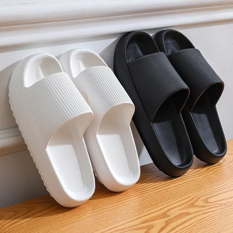 Thick soled cool slippers home in summer, women's bathroom, bath room, anti-skid, odor proof and wear-resistant couple slippers