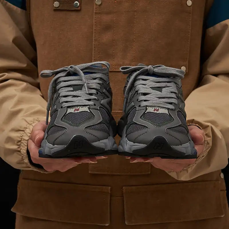 Универсальные кроссовки для мужчин и женщин высокие серого коричневого цвета