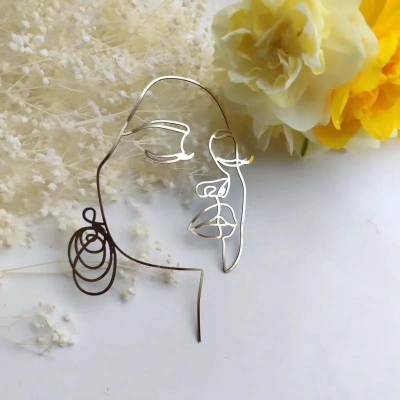 

Золотой акриловый топпер бабочка для торта