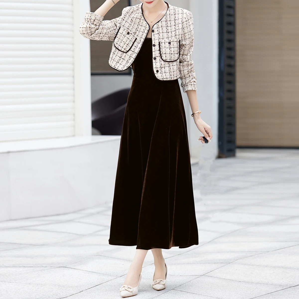 

Осенне-зимние женские маленькие ароматные комплекты, повседневный клетчатый женский топ + бархатные платья на бретелях-спагетти, костюмы из 2 предметов, наряды