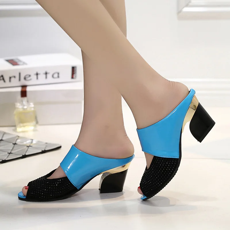 

Women Sandals Square Heel 2022 Summer Shoes Woman Fashion Slides Cut-out Open Toe Slip on Mothers Sandal Female Bling Slippers